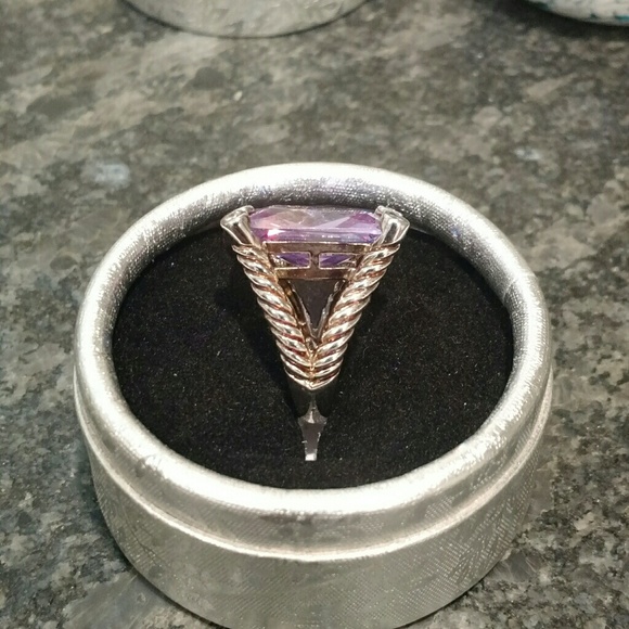Sterling Silver Purple Cz Ring Size: 6 - Picture 2 of 4